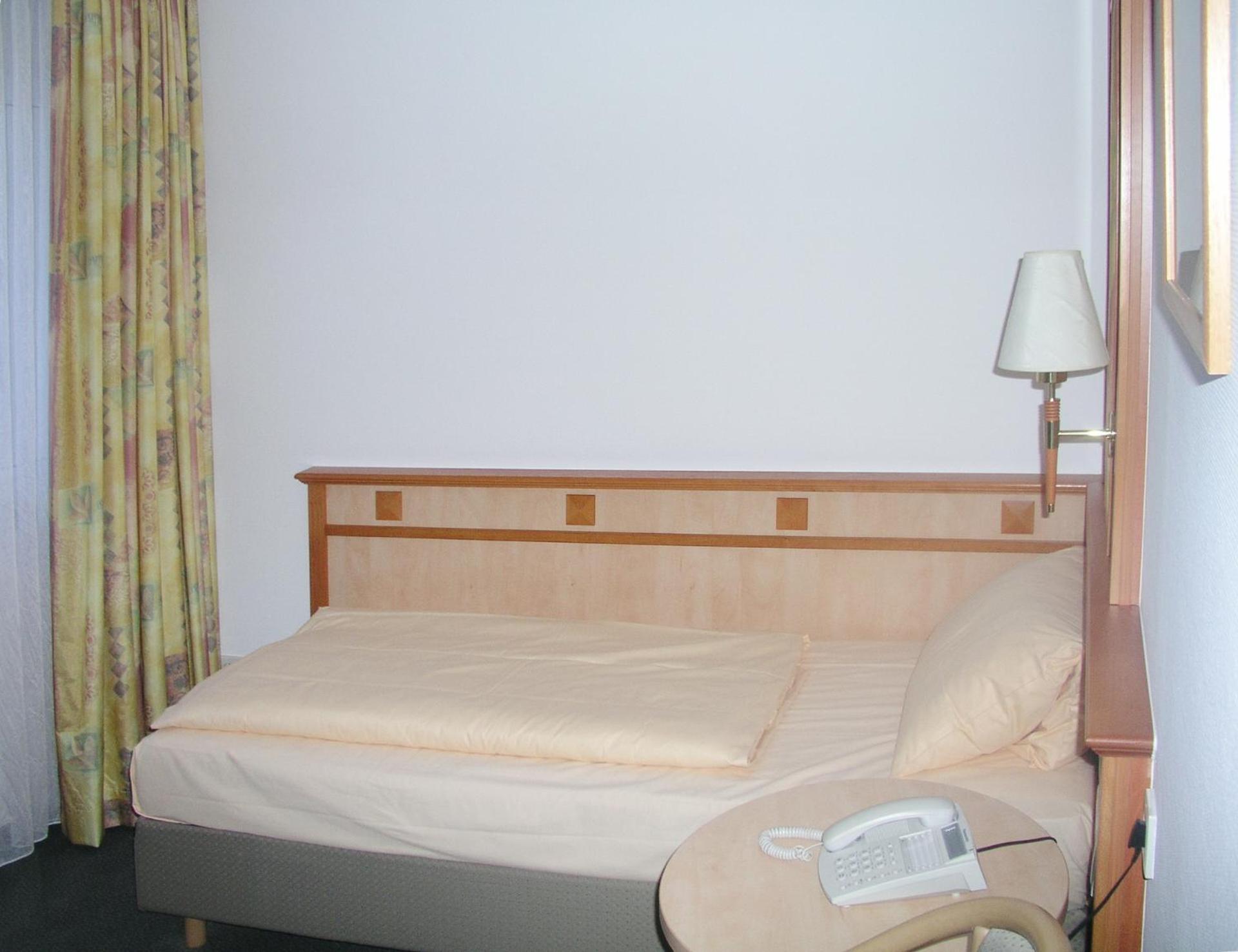 Hotel Wetterau - Self-Check-In Wolfersheim ภายนอก รูปภาพ
