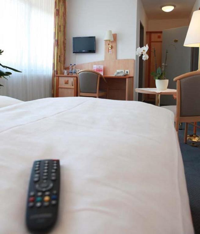 Hotel Wetterau - Self-Check-In Wolfersheim ภายนอก รูปภาพ