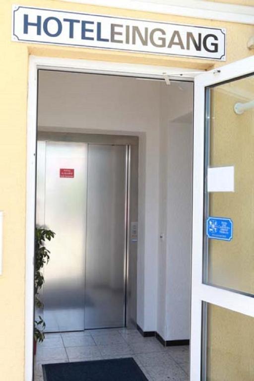 Hotel Wetterau - Self-Check-In Wolfersheim ภายนอก รูปภาพ